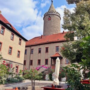 Leuchtenburg-Courtyard